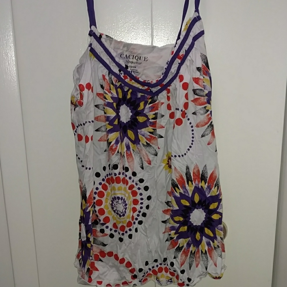 Cacique floral sleep top 22/24